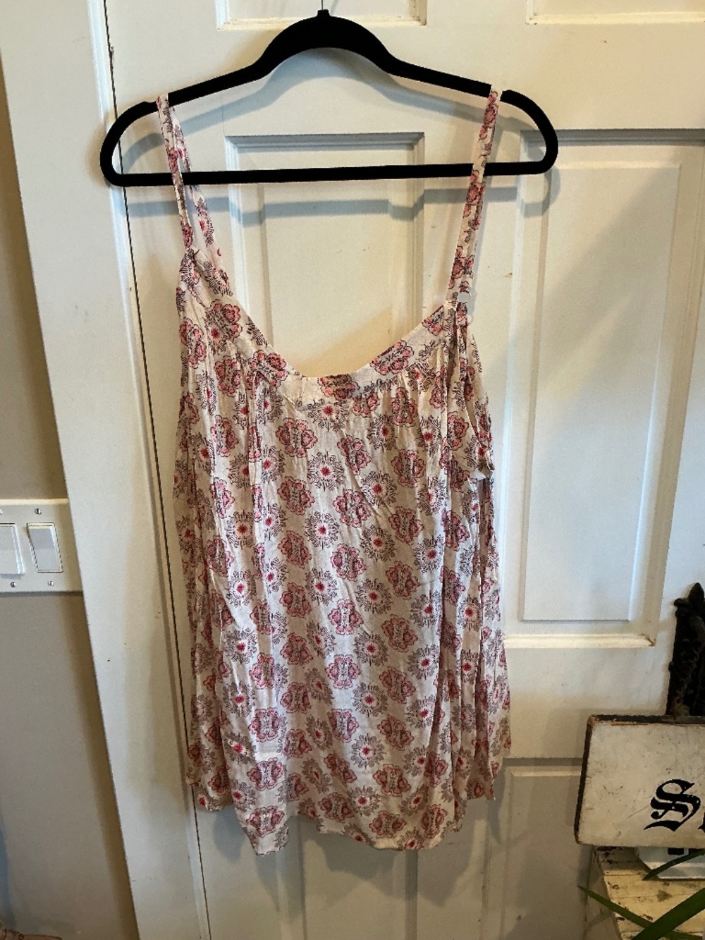 Torrid sleeveless tank camisole!  In like new condition! Plus size 4x
